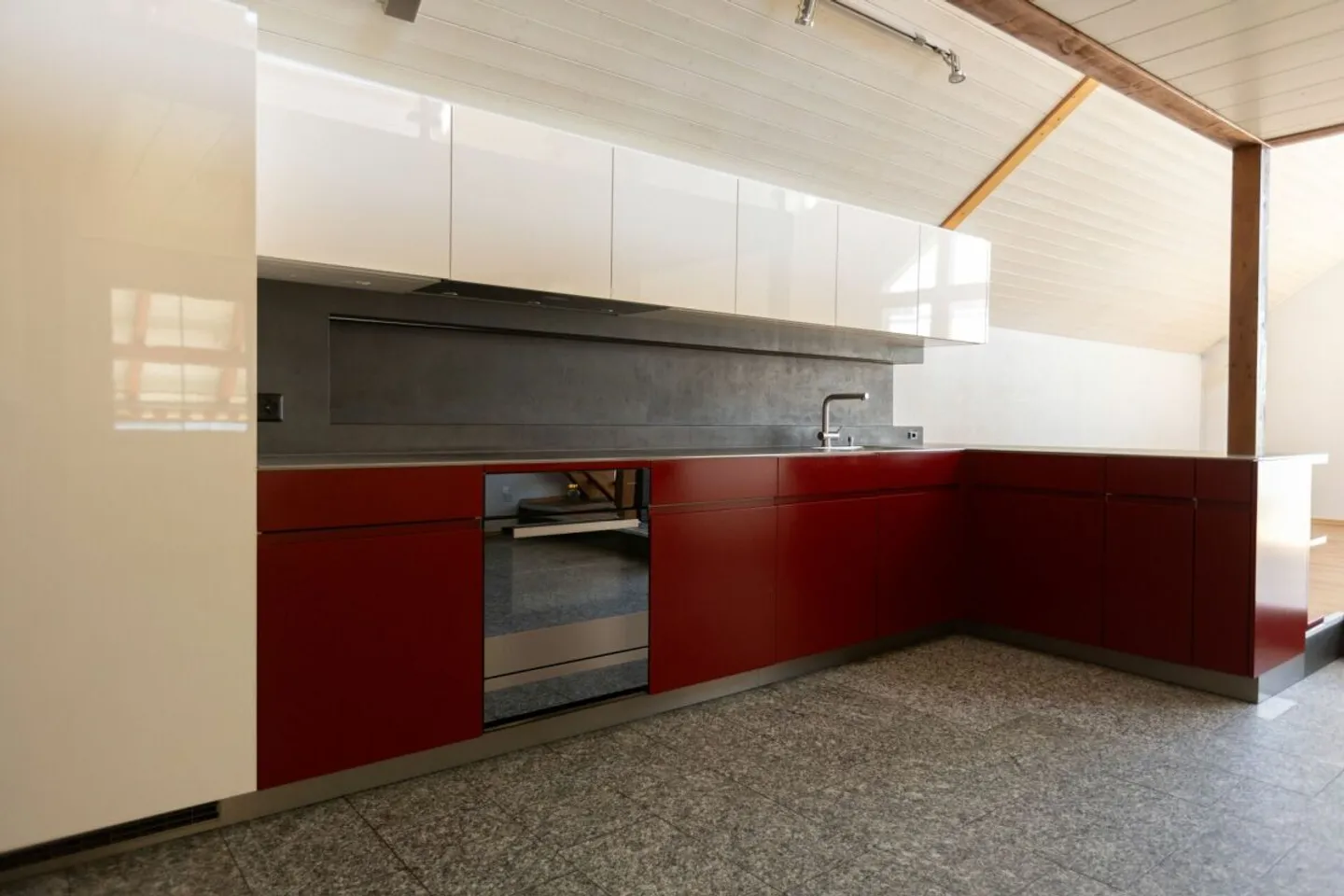 Appartamento loft con grande terrazza - Foto 5 di 13