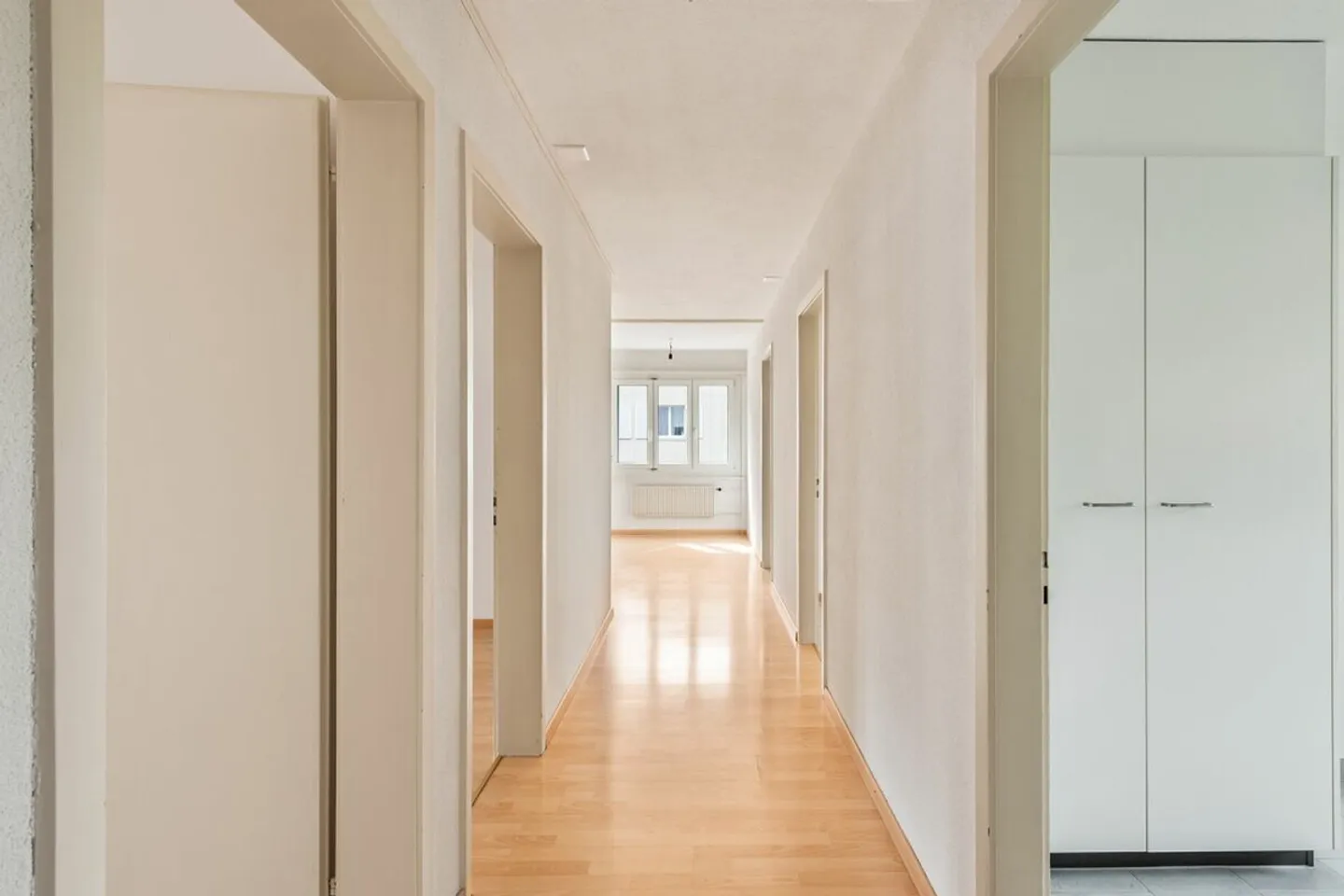 Spacious 5.5-room apartment in a quiet and family-friendly location - Photo 4 of 7