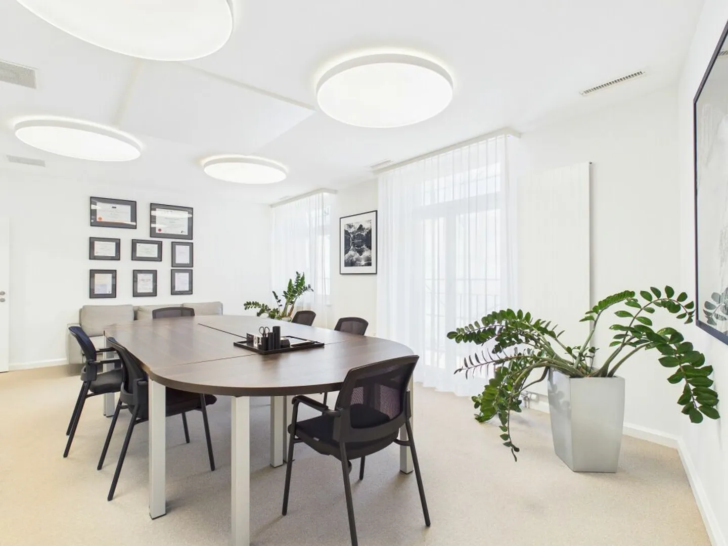High-quality office in the heart of Zurich - Representatively working at Bleicherweg - Photo 2 of 13