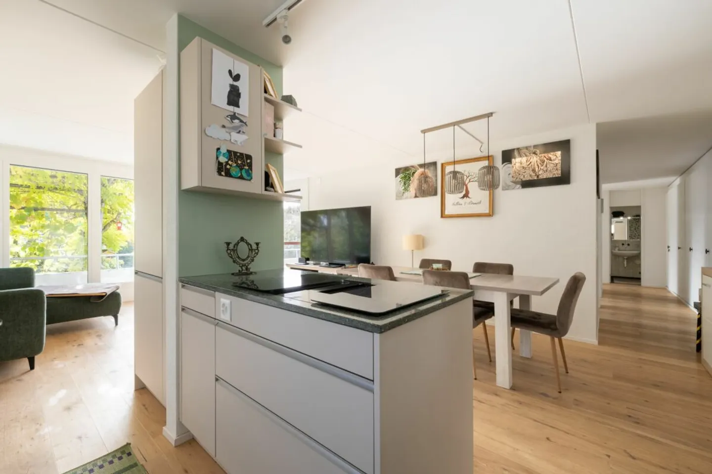 4.5 Zimmer Eck-Terrassenhaus in Bolligen - Foto 3 von 13