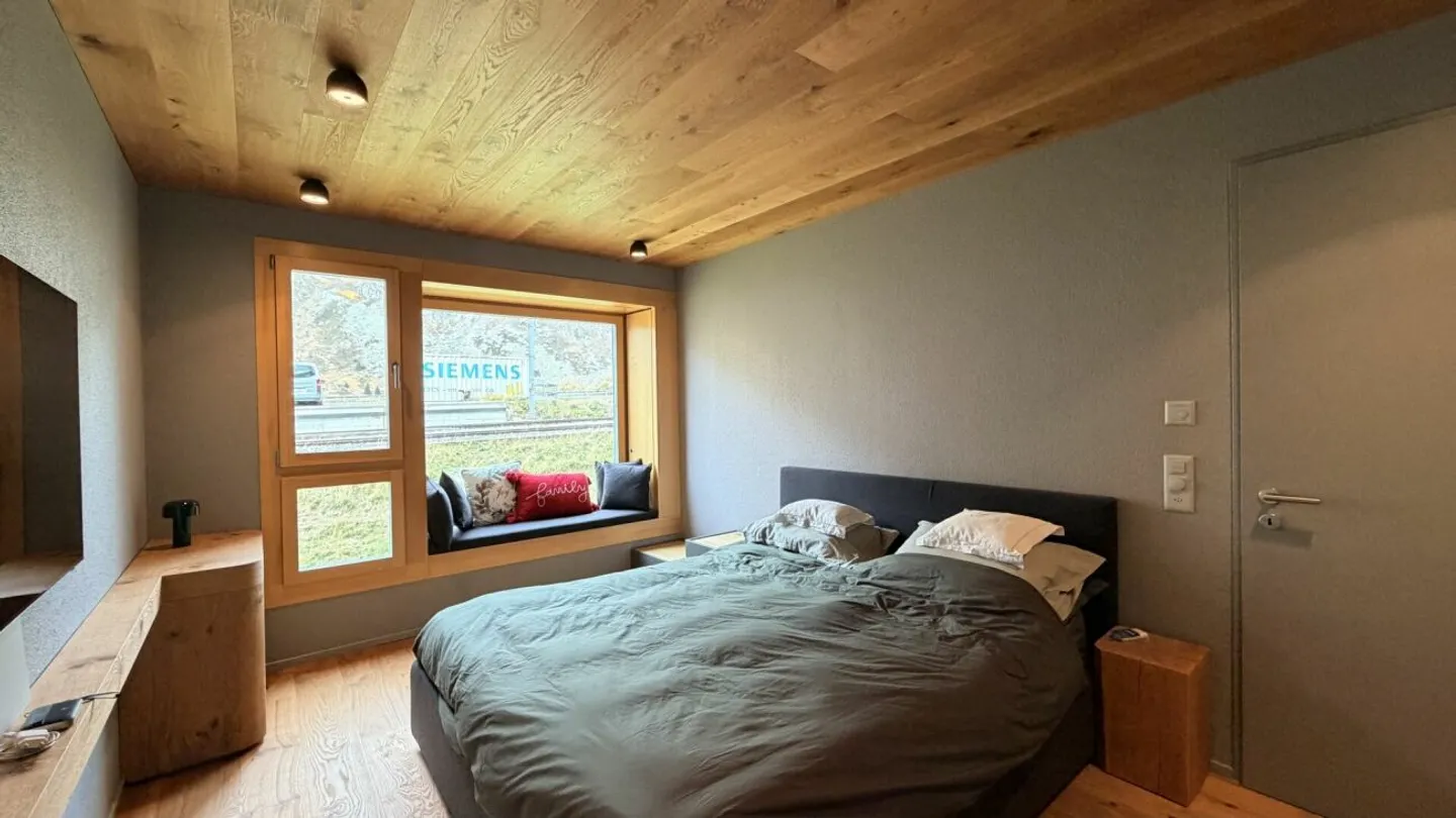 Exclusive 3-room apartment in Andermatt - fully furnished with designer furniture - Photo 7 of 13