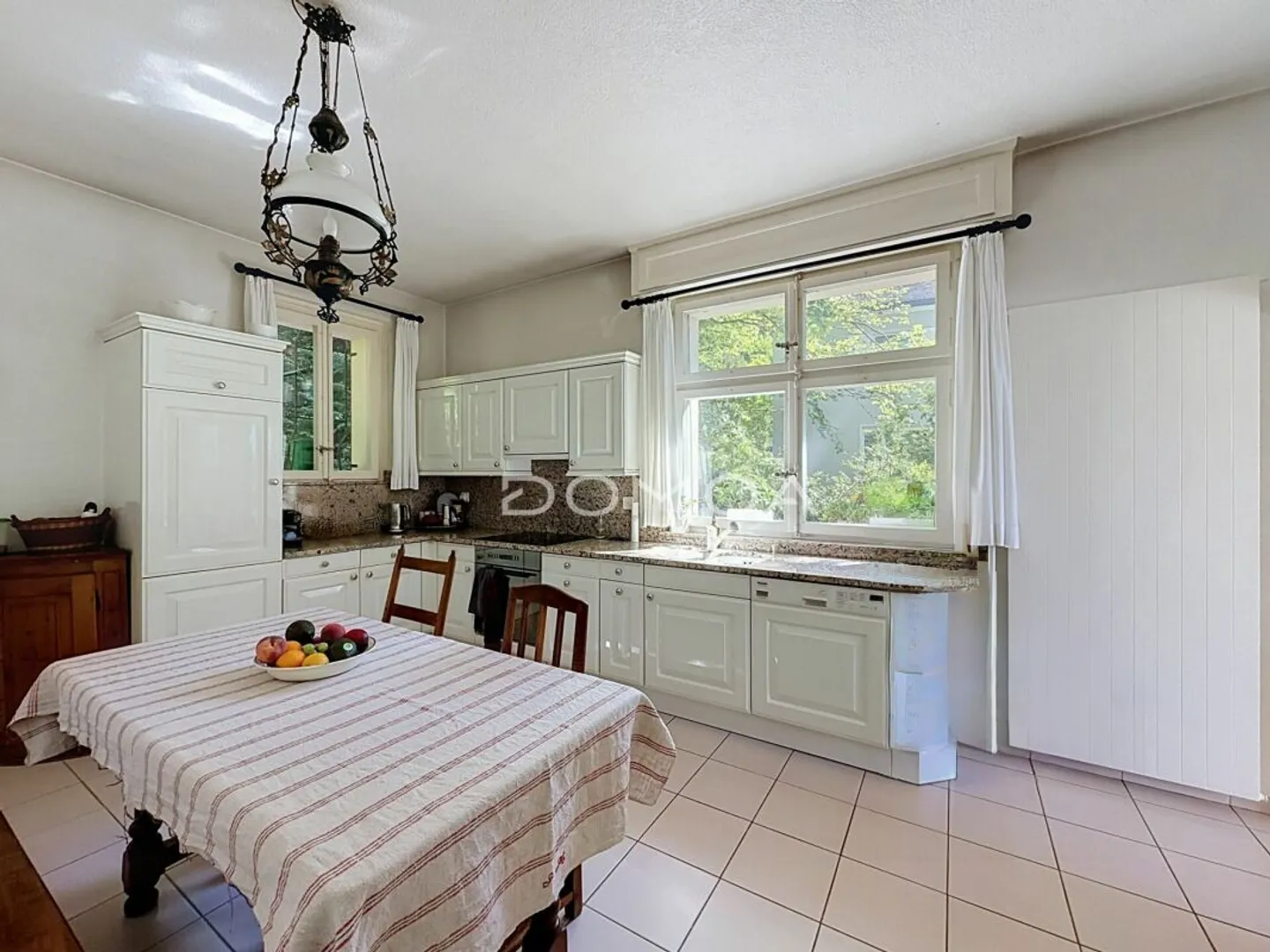 Propriété de caractère avec piscine intérieure et accès privé à la forêt - Foto 4 di 13
