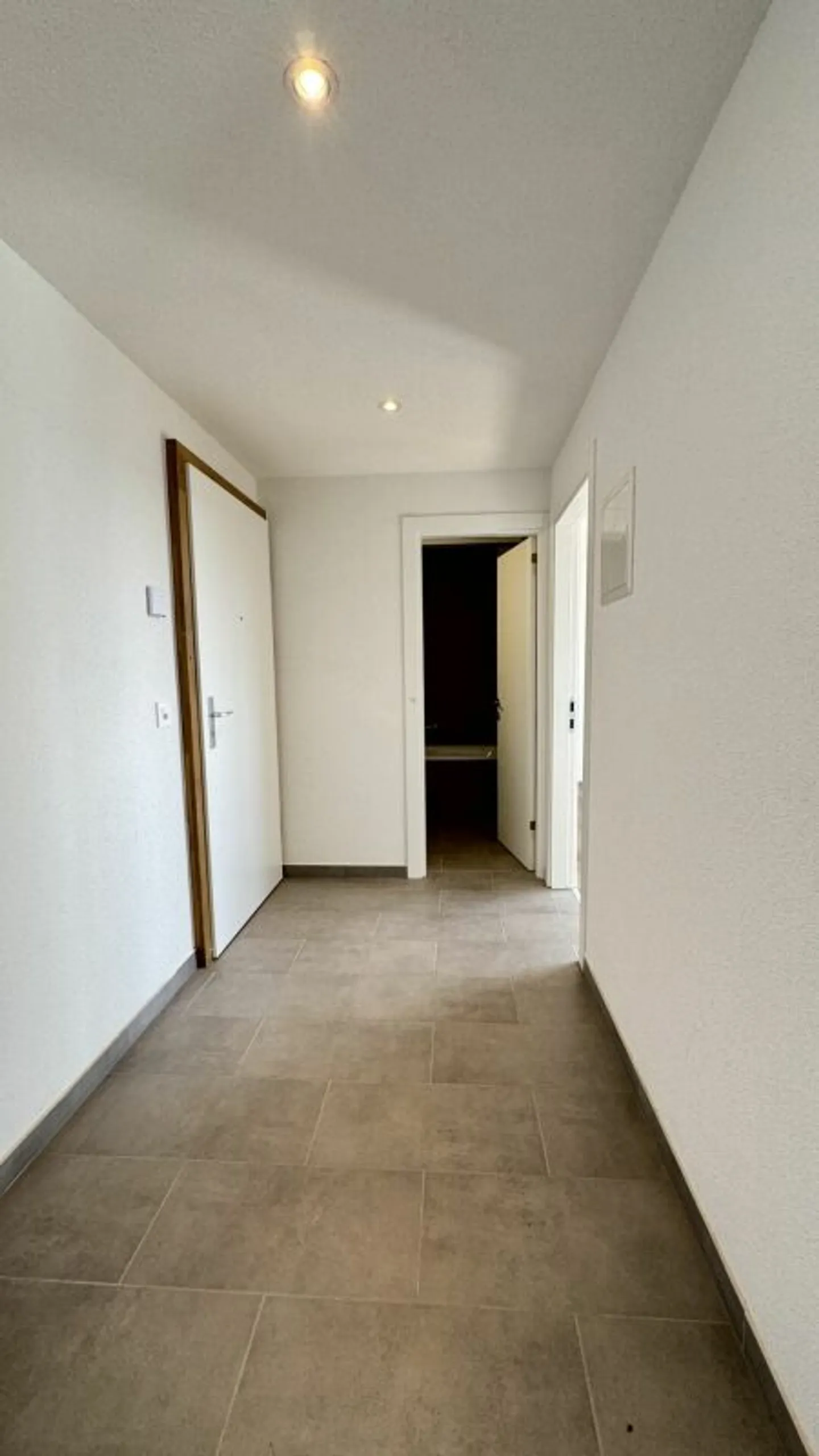 1 Modernes Studio in La Chaux-de-Fonds - Ideal für Studenten & erste Belegung nach kompletter Renovierung - Foto 9 von 10