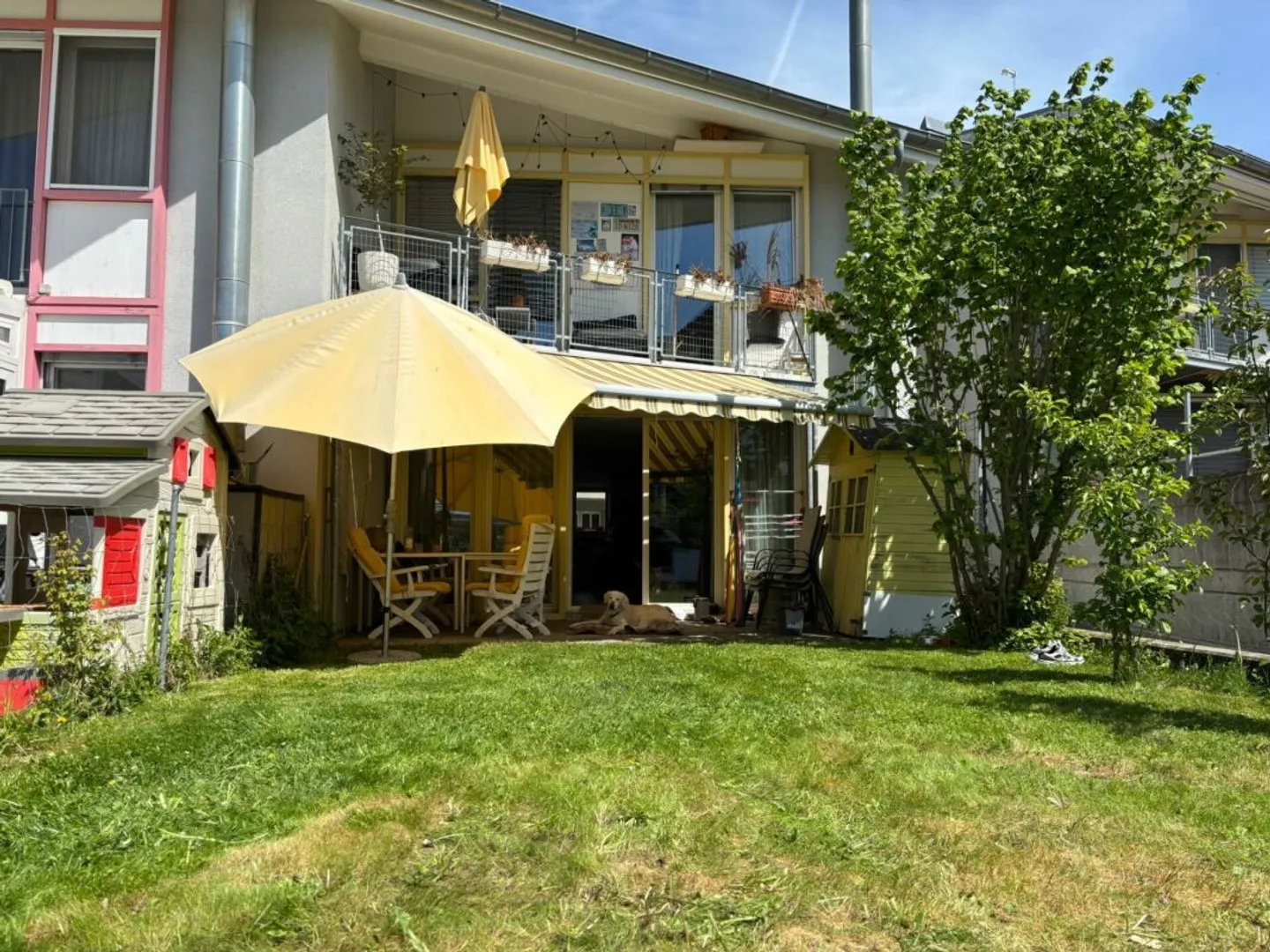 Corner Row House - Photo 4 of 13