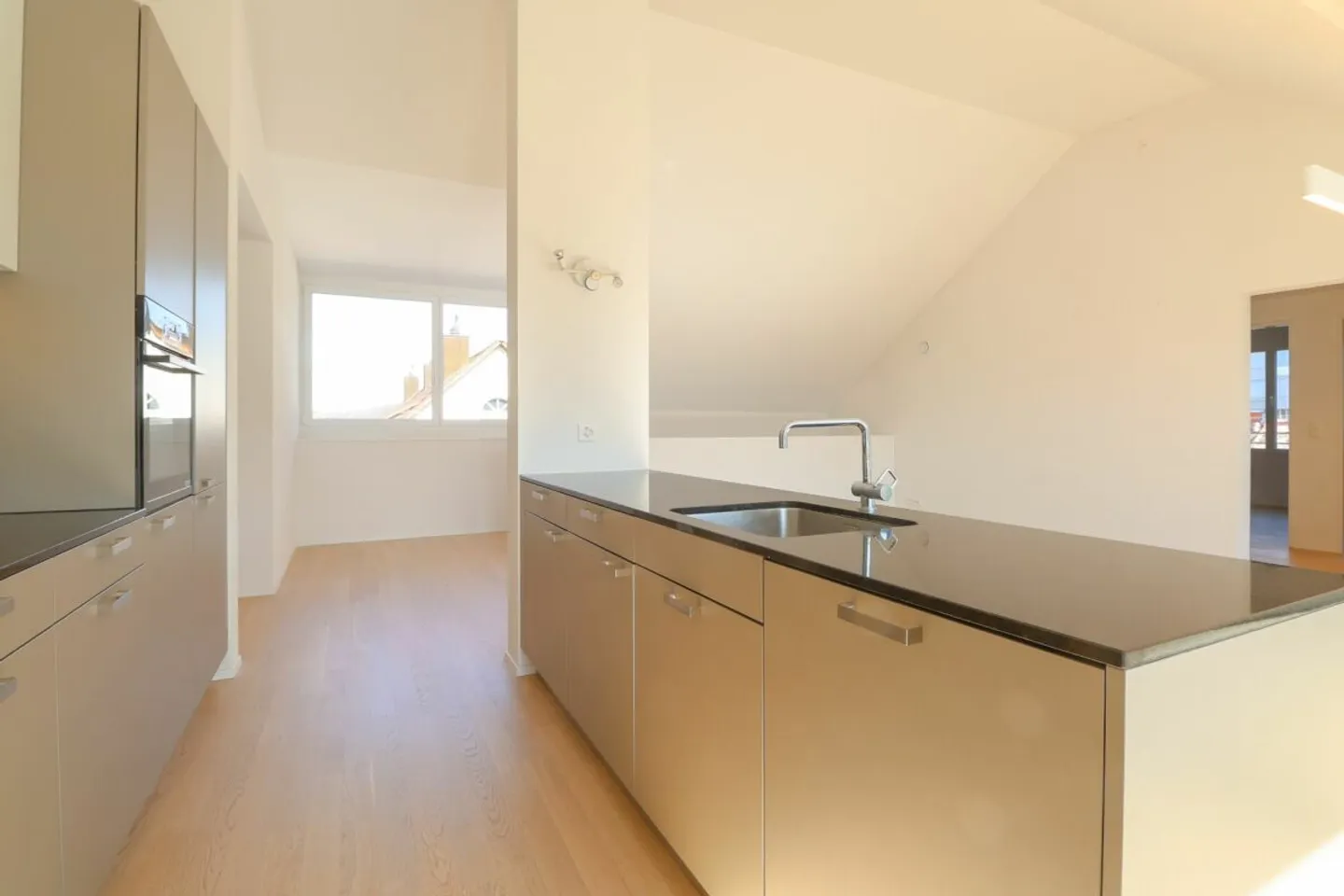 Moderno appartamento attico di 4½ locali con ascensore direttamente nell'appartamento - senza barriere a Künten AG - Foto 5 di 11