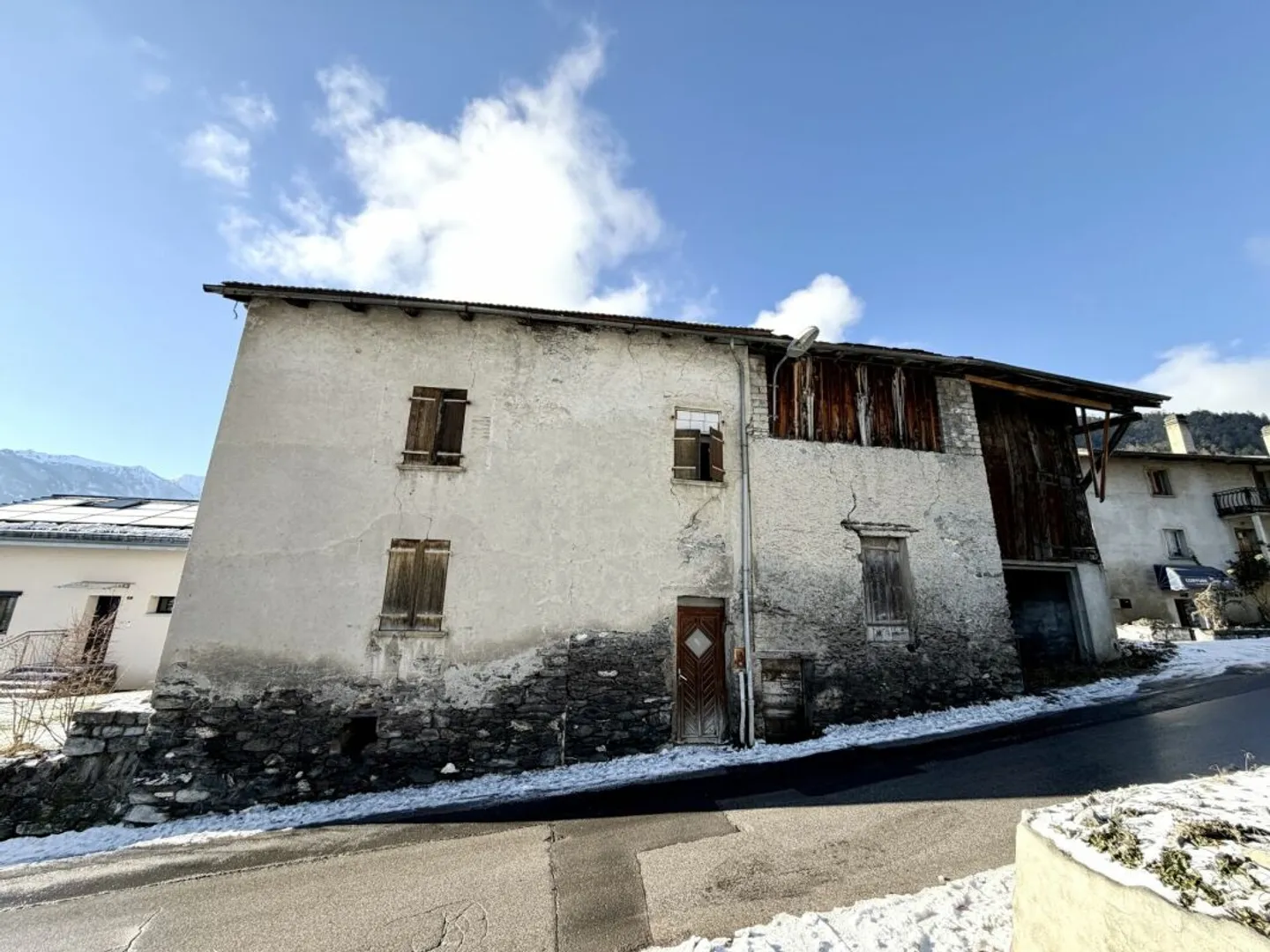 Casa da ristrutturare nel centro di Chamoson, venduta con permesso di costruzione - Foto 4 di 13