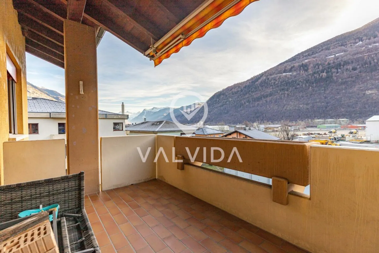 Top Deal: 4.5-Room Apartment with 2 Balconies, Garage & Guest WC - Photo 10 of 12