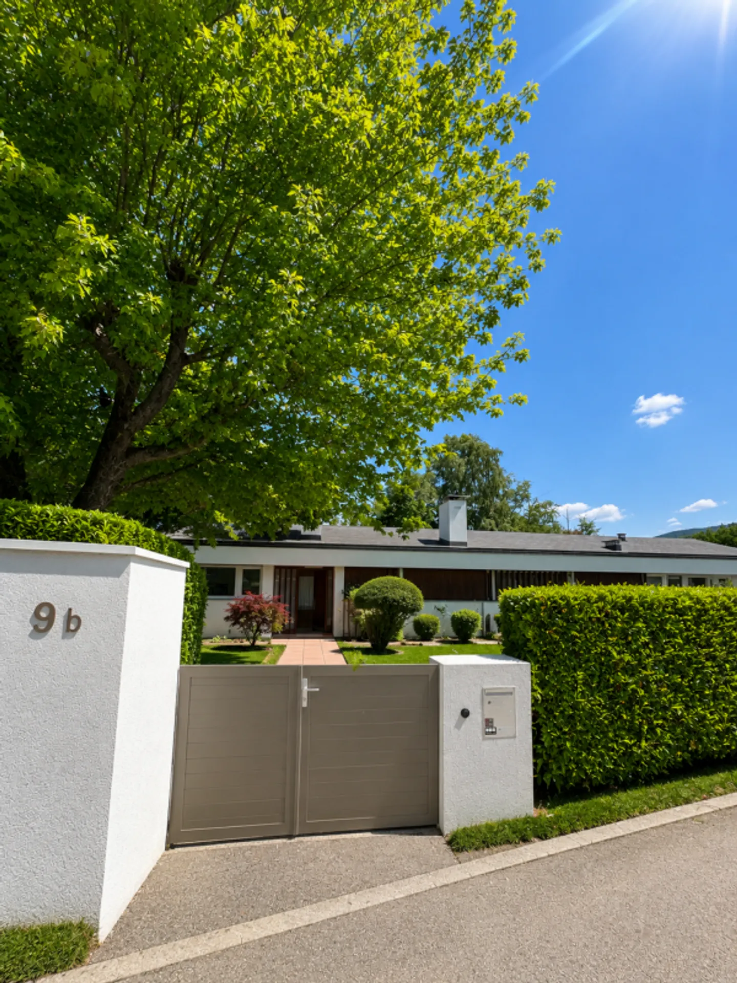 Beautiful family house of 220 m² in Thônex - Photo 1 of 13