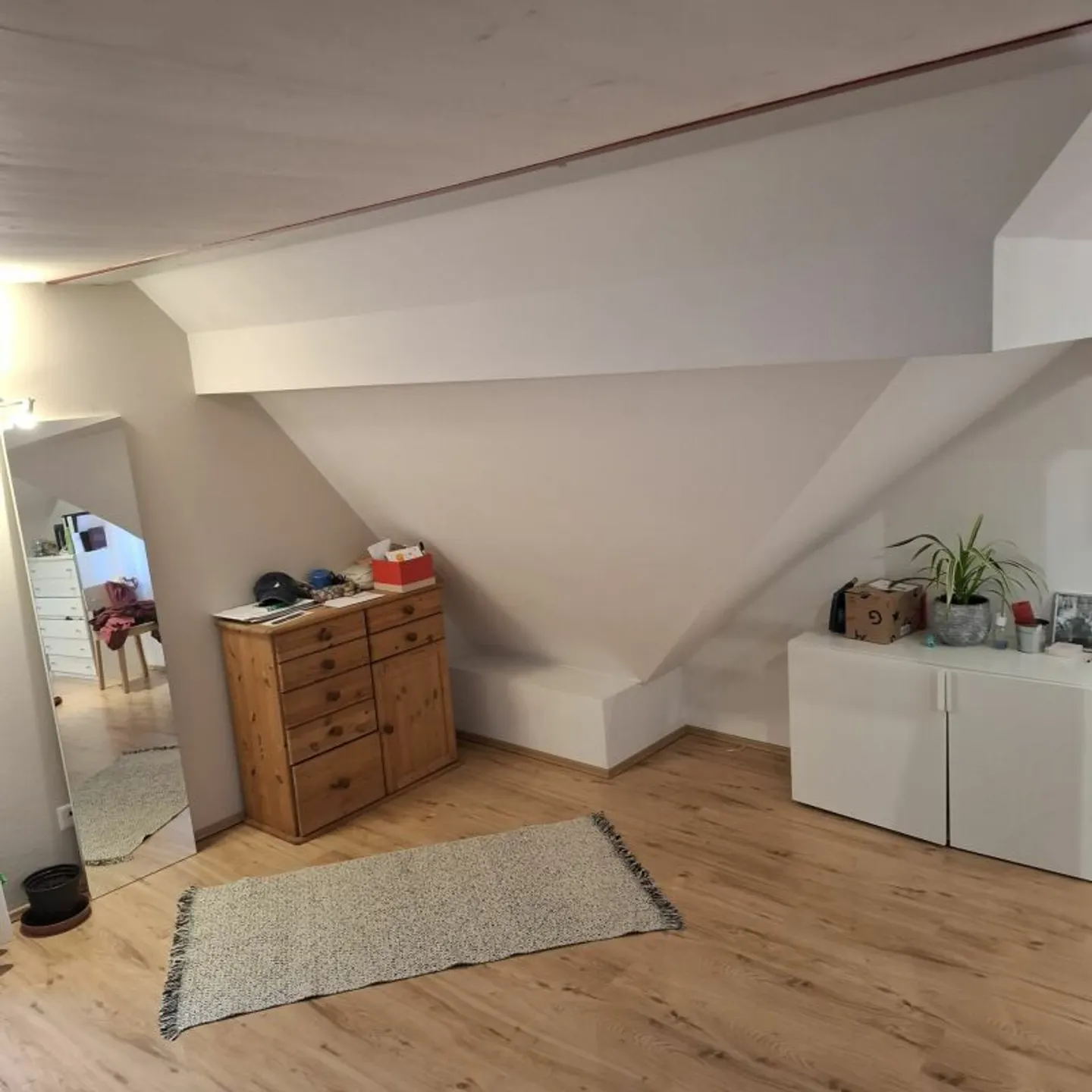Modern 1.5-room attic apartment with gallery & balcony - Photo 5 of 11