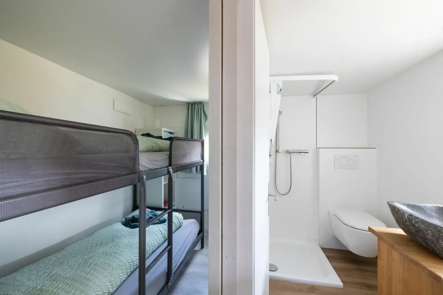 Bungalow confortable de 2,5 pièces à Gletterens - Photo 5 sur 13