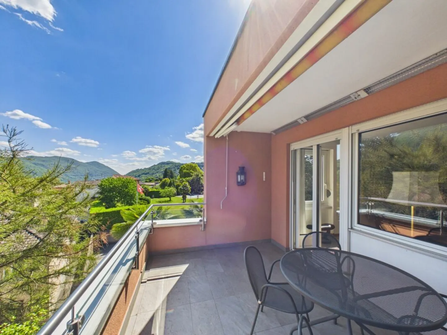 Helles 4,5-Zimmer-Apartment in Gentilino - Foto 4 von 13