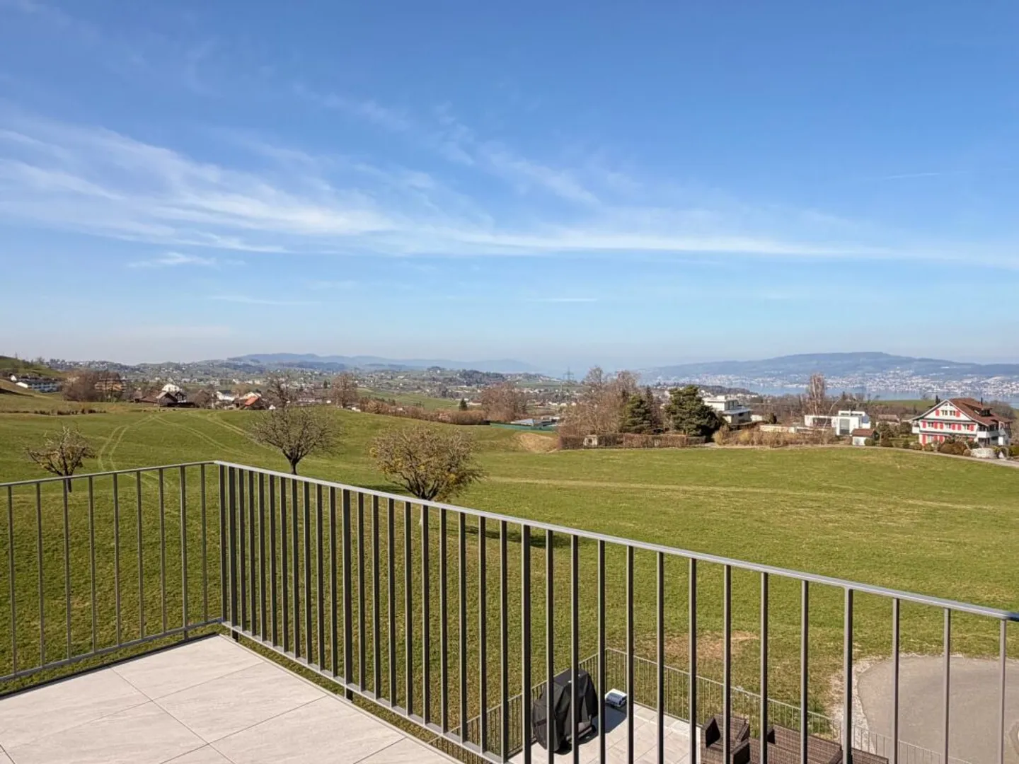 Appartement de luxe en attique avec vue illimitée - Photo 7 sur 7