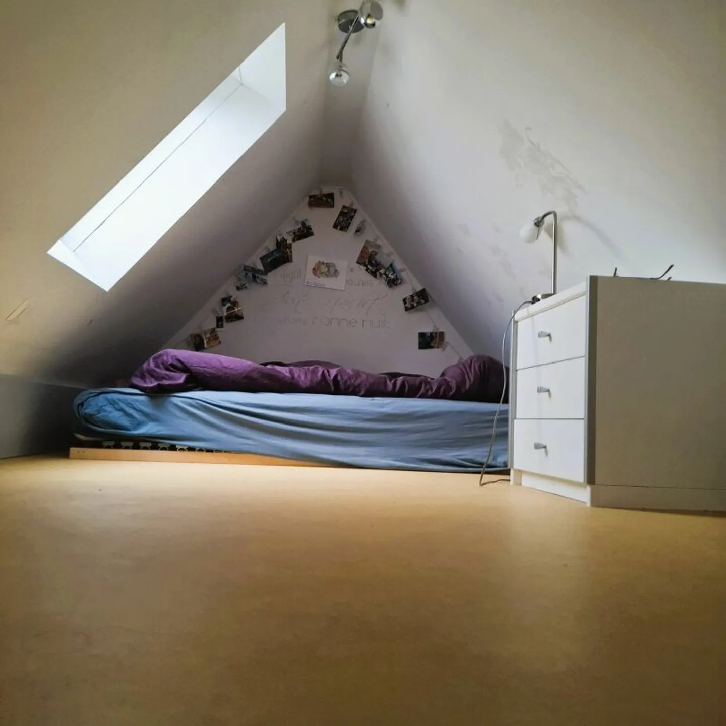 Modern 1.5-room attic apartment with gallery & balcony - Photo 7 of 11