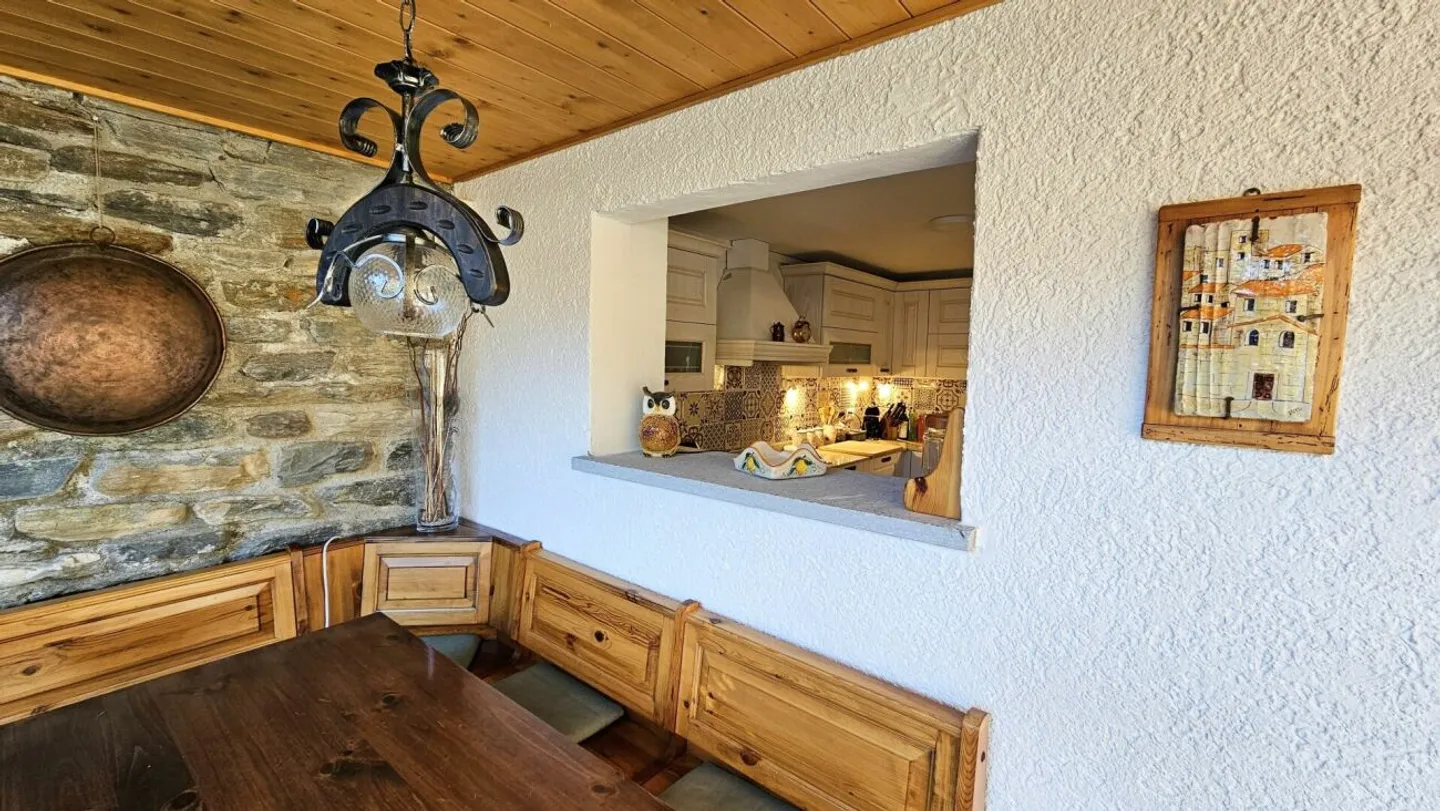 Fascinating Single-Family House in Soazza - Photo 9 of 13