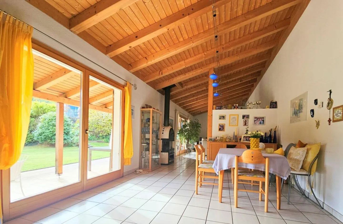 EINFAMILIENHAUS MIT SCHÖNEM GARTEN IN CAPRIASCA - Foto 5 von 13