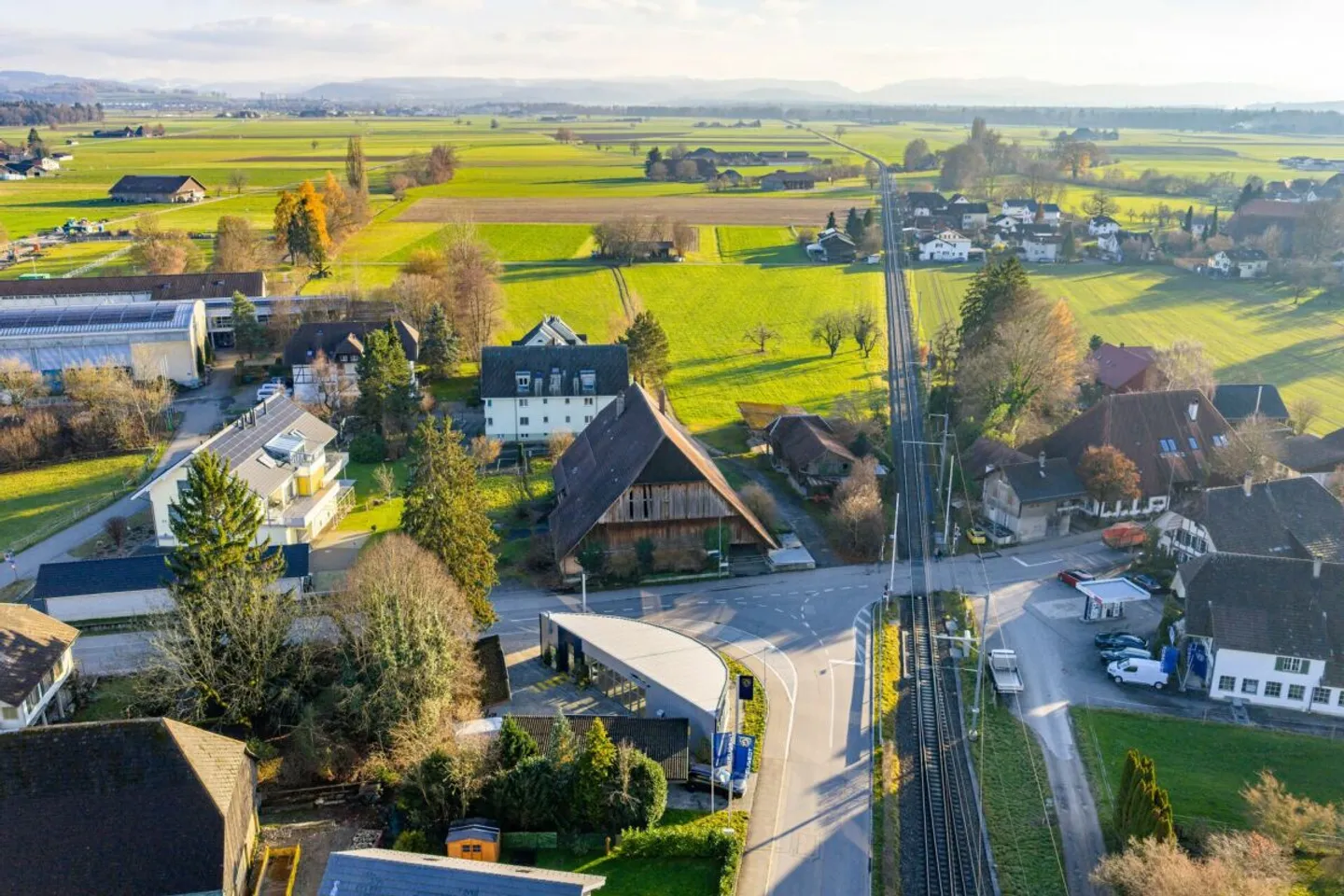 Ehemaliges Bauernhaus mit Baulandreserve und Architekturverpflichtung - Photo 2 sur 13