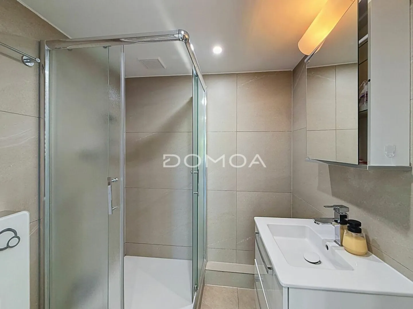 Villa individuelle avec deux appartements indépendants - Un lieu de vie aux multiples possibilités - Photo 10 of 13