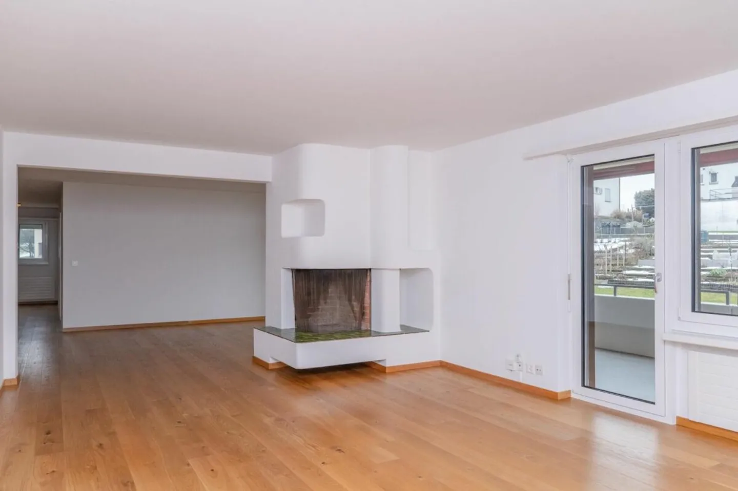 A retreat with residential quality - Photo 8 of 13