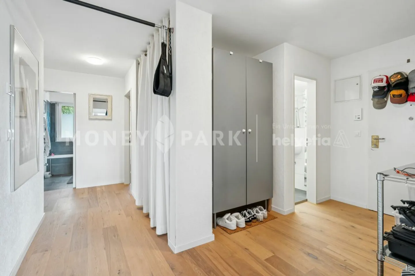 Helle 4-Zimmer-Wohnung mit Weitsicht und sonnigem Balkon - Foto 5 von 13