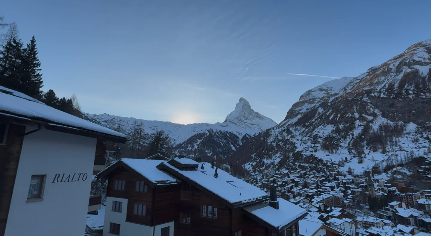 Charming apartment with beautiful Matterhorn view - primary residence - Photo 1 of 13