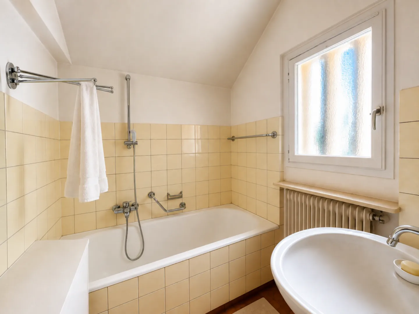 Family house with 3 apartments to renovate - Photo 13 of 13