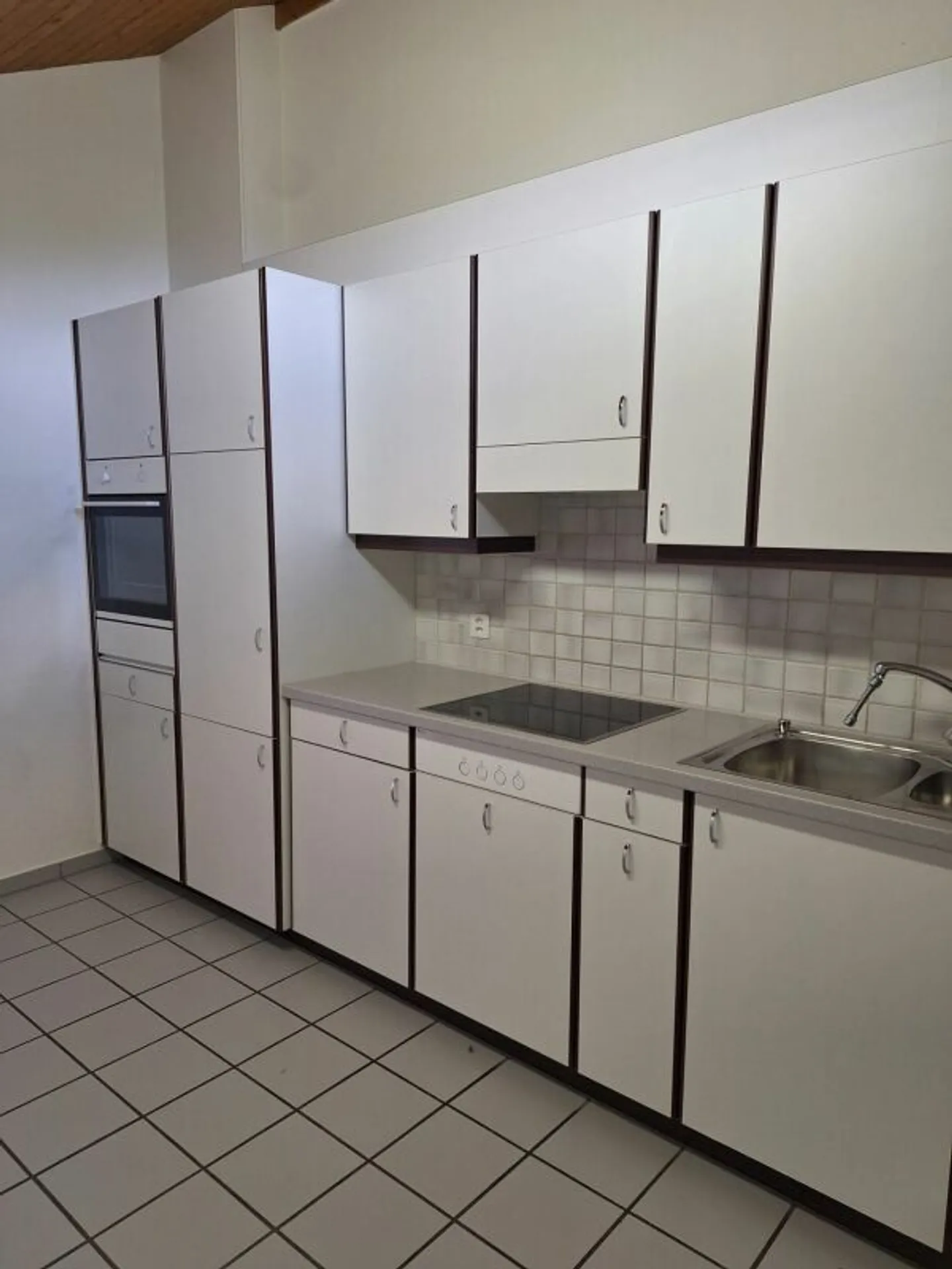A renovated and bright 2.5 room apartment in a quiet location in Solothurn - Photo 8 of 13
