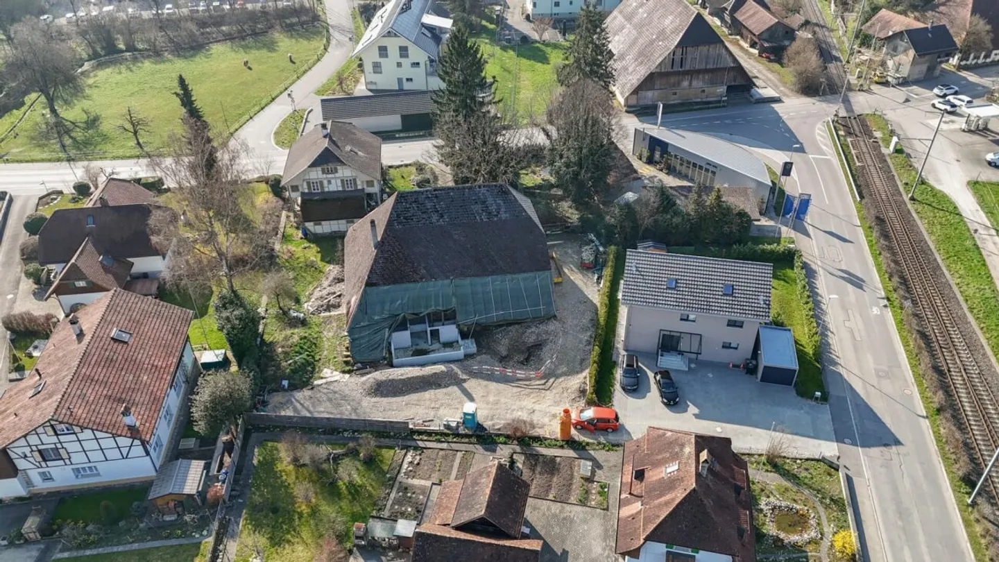 Seltene Gelegenheit: Historische Liegenschaft mit bewilligtem Umbauprojekt - Photo 3 sur 7