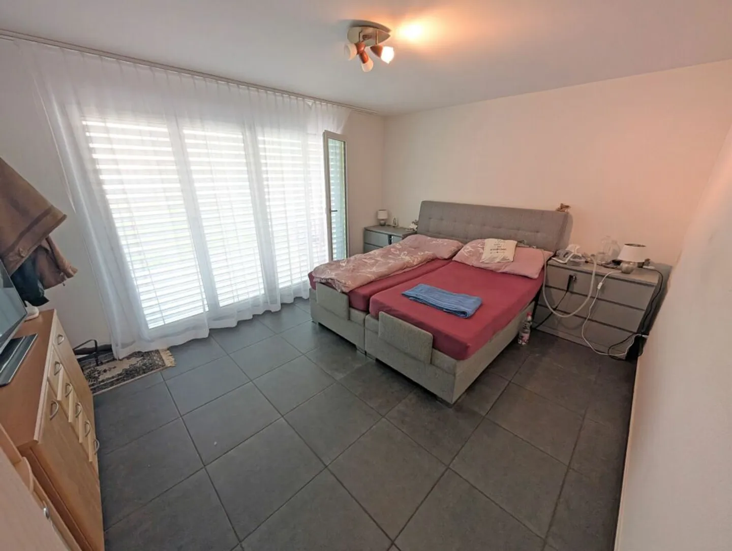Bright garden apartment in the sought-after "Diamant" development - Photo 8 of 13
