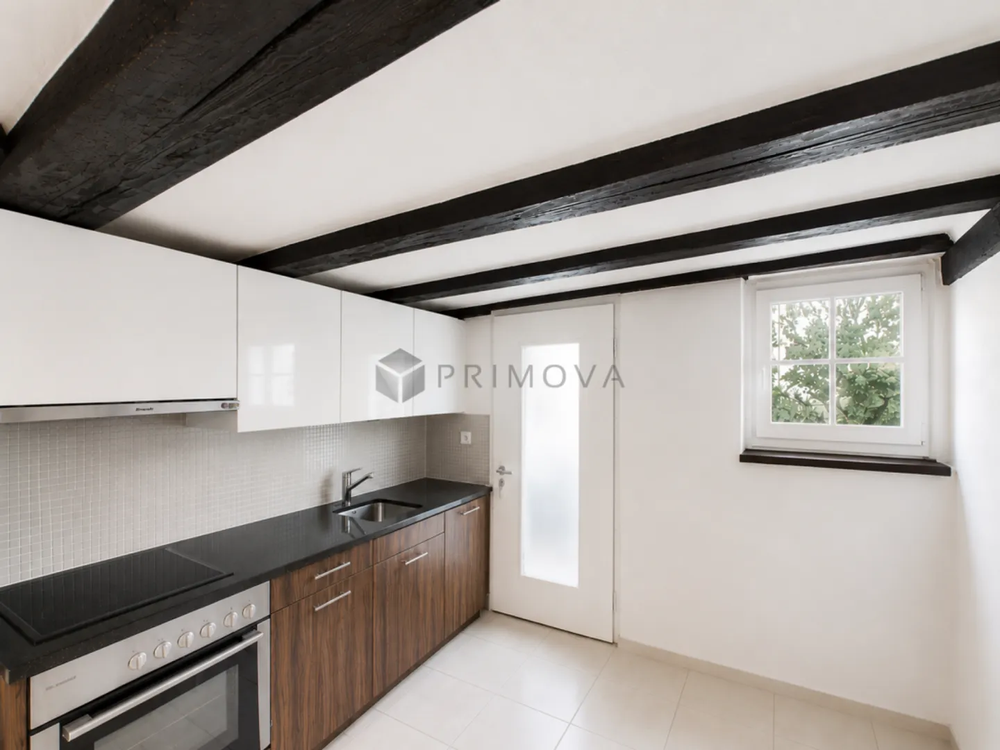 Historic jewel with special charm in the old village center of Dietlikon - Photo 3 of 11