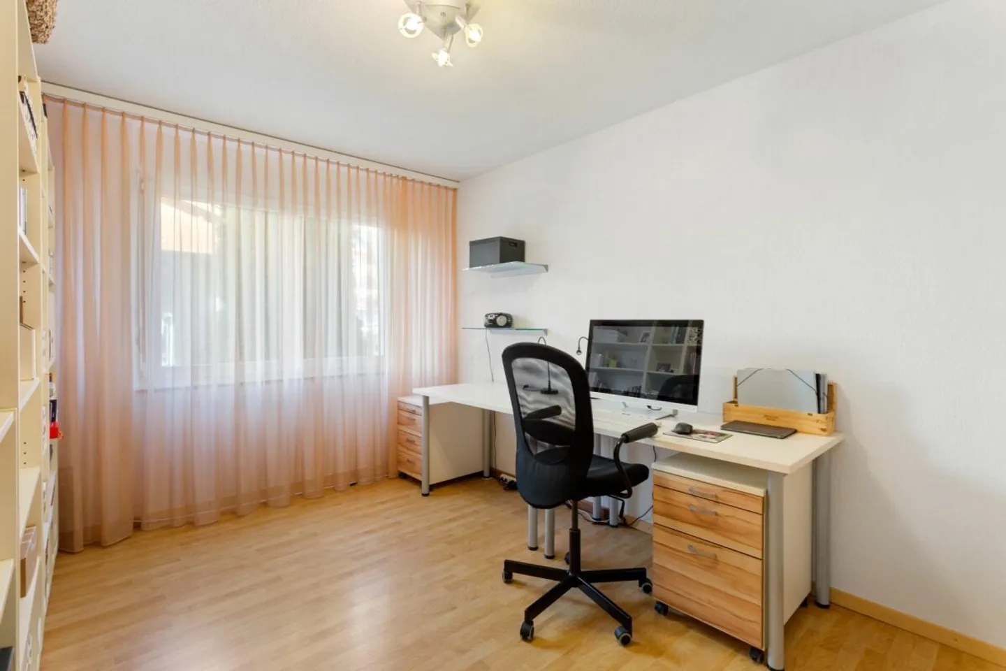 HAPPINESS OF LIVING with private garden! - Photo 10 of 13