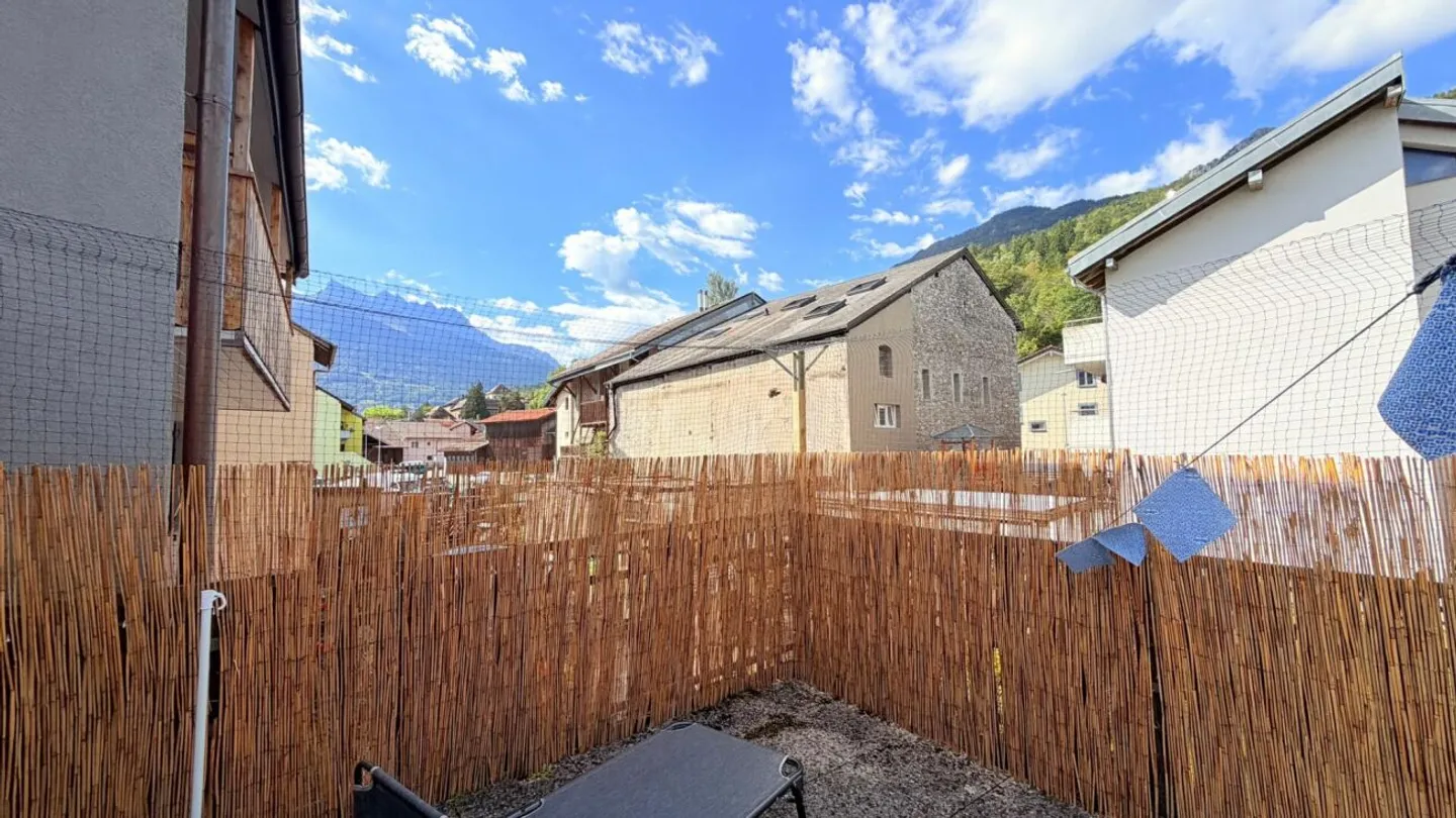 Appartement de 2,5 pièces en duplex avec grande terrasse - Photo 1 of 13