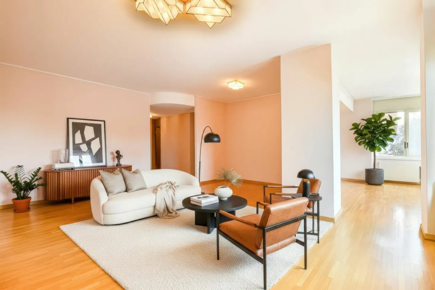 Appartement spacieux à rénover dans un quartier résidentiel - Photo 1 sur 13