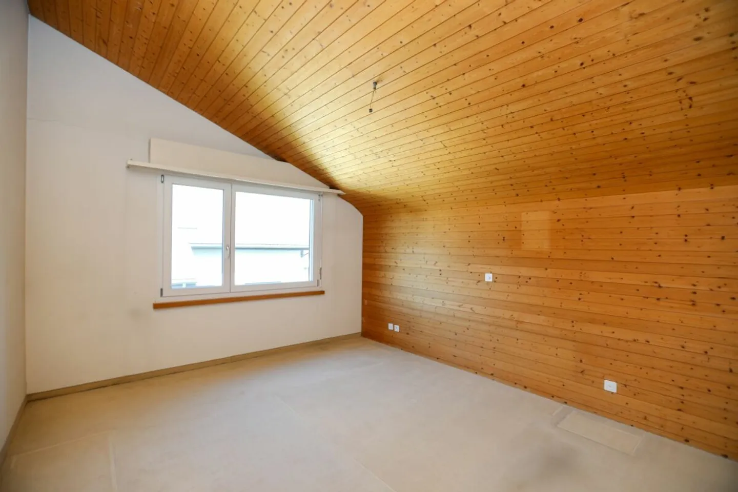Penthouse spacieux avec terrasse ensoleillée à Weinfelden - Photo 4 sur 12