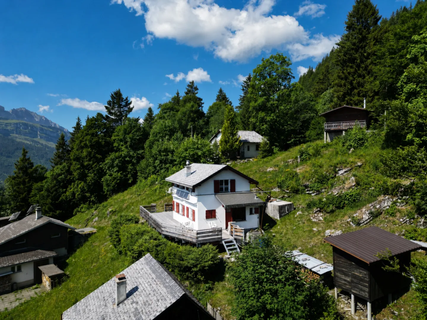 Detached holiday home with stunning views of Lake Walensee and the mountains in Näfels GL - Photo 3 of 13