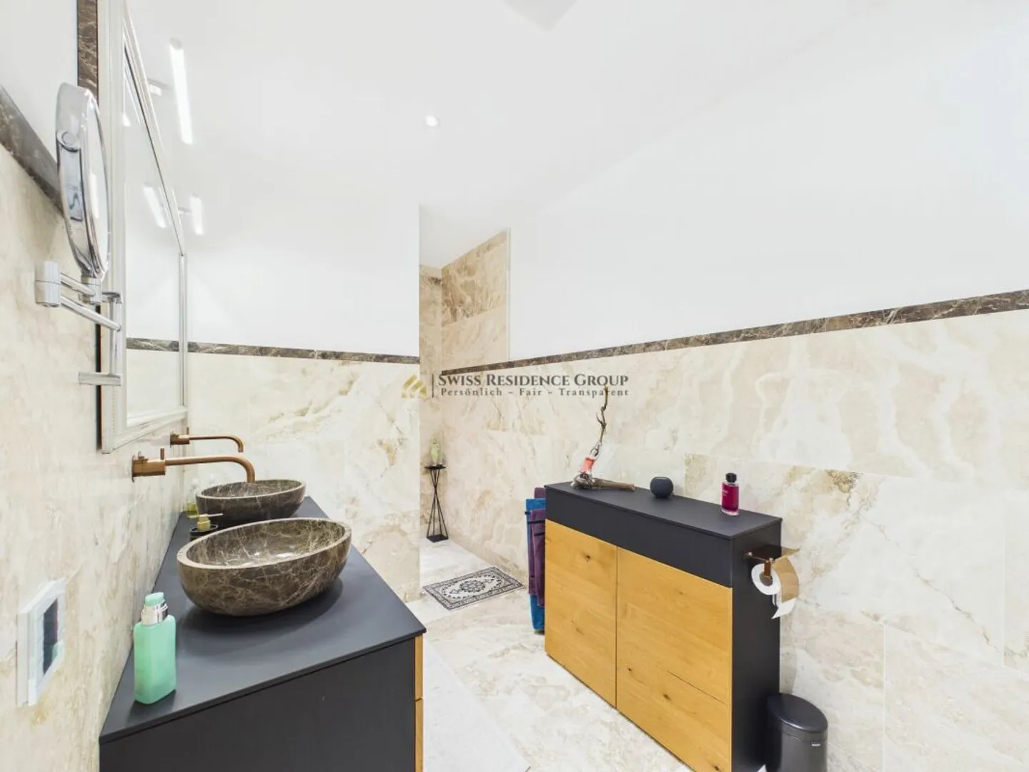 Prestigious modern villa with private spa and lake view in Brusino Arsizio - Photo 11 of 13