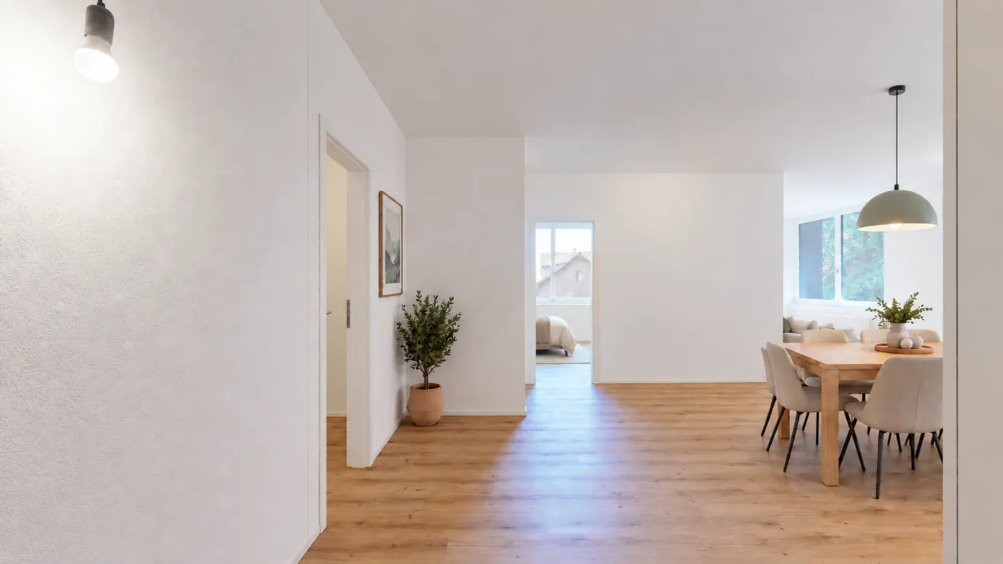 First occupancy after renovation - spacious 3.5-room apartment with open living concept - Photo 6 of 13