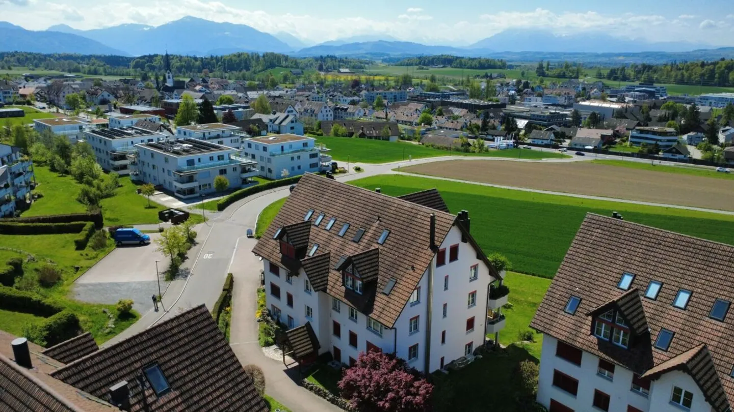 Appartamento mansardato con vista meravigliosa, in una posizione tranquilla e adatta ai bambini! - Foto 3 di 13