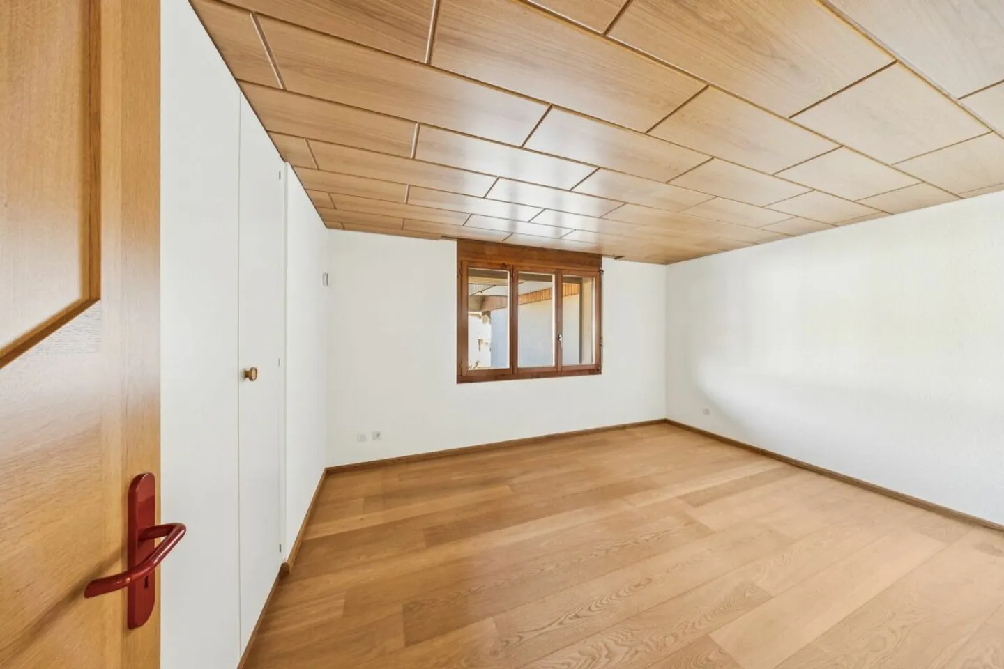 Charming 4.5 Room Apartment - Photo 7 of 9