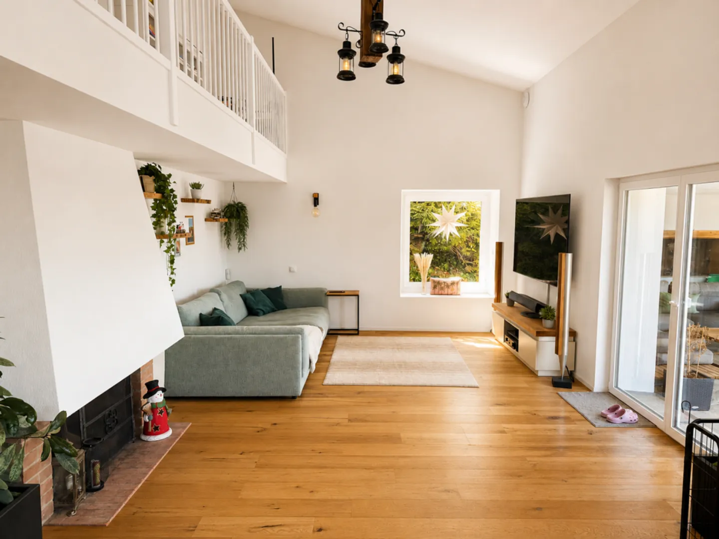 Rare Opportunity! Modern Single-Family Home with Dreamlike Views, Wellness Area, and Lots of Luxury - Photo 2 of 13