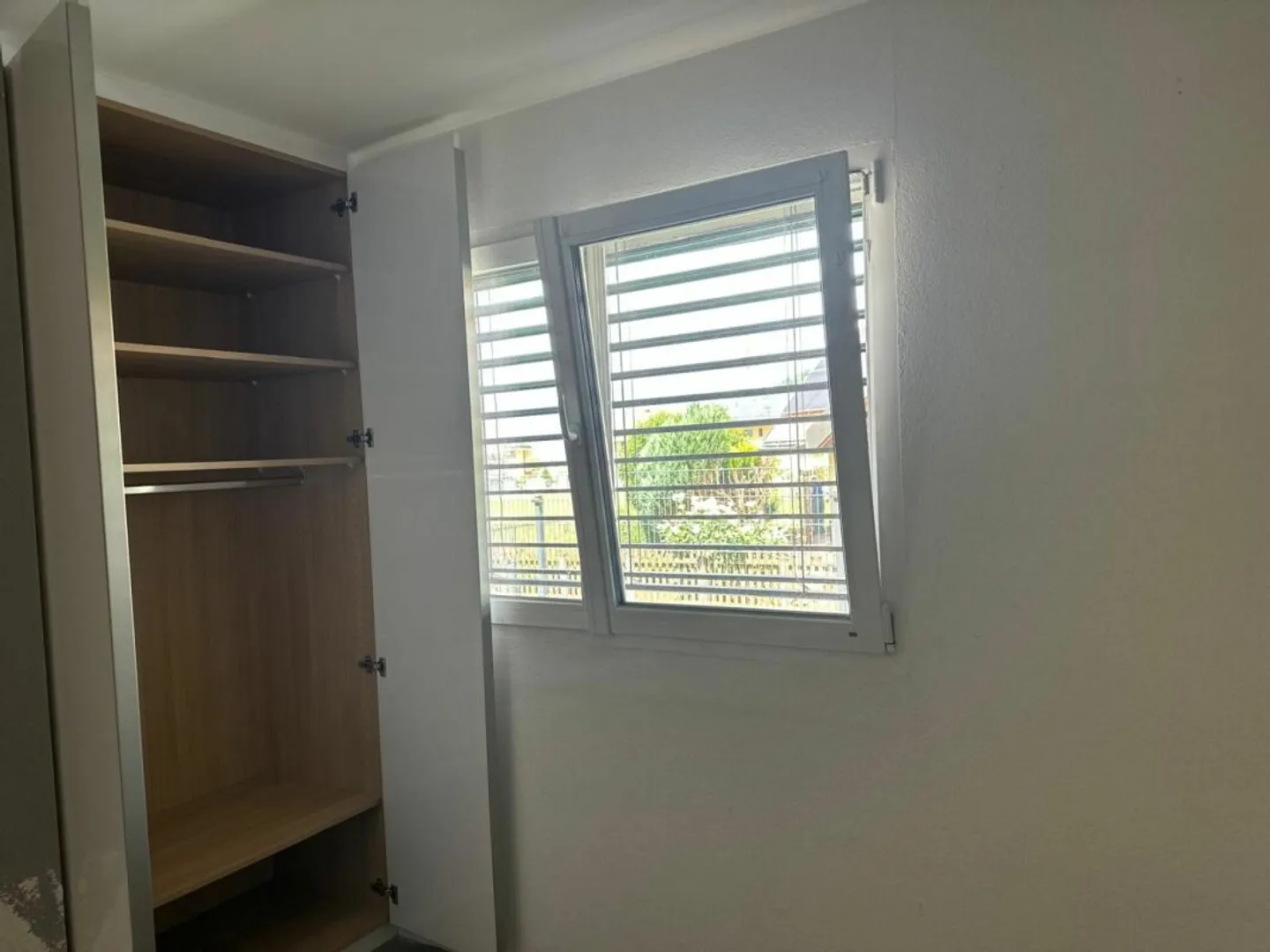 5.5 room ground floor apartment for rent - Photo 7 of 12
