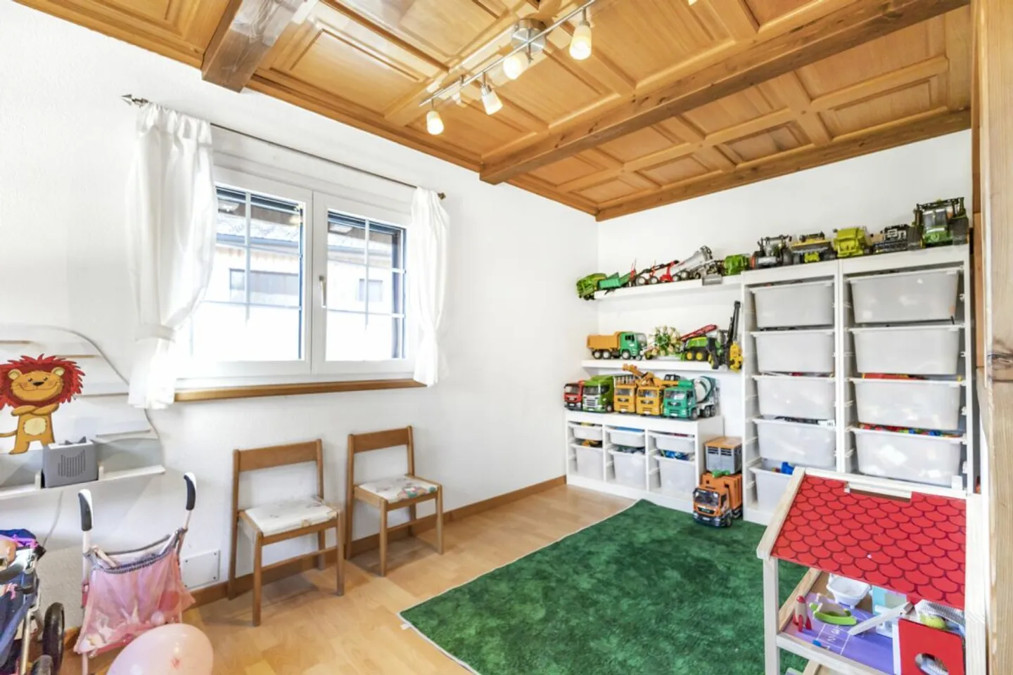 Modernes 8 Zimmer Haus in Rüthi - Foto 10 von 13