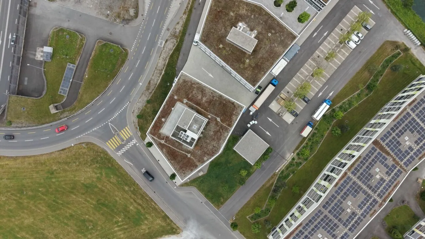 160 m² Success Location - Representative Commercial Space in Prime Location - Photo 13 of 13