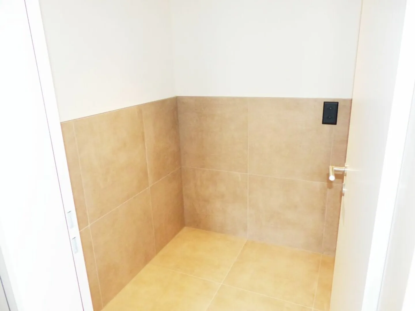 Modernes Einfamilienhaus mit Aussicht - Foto 4 von 13