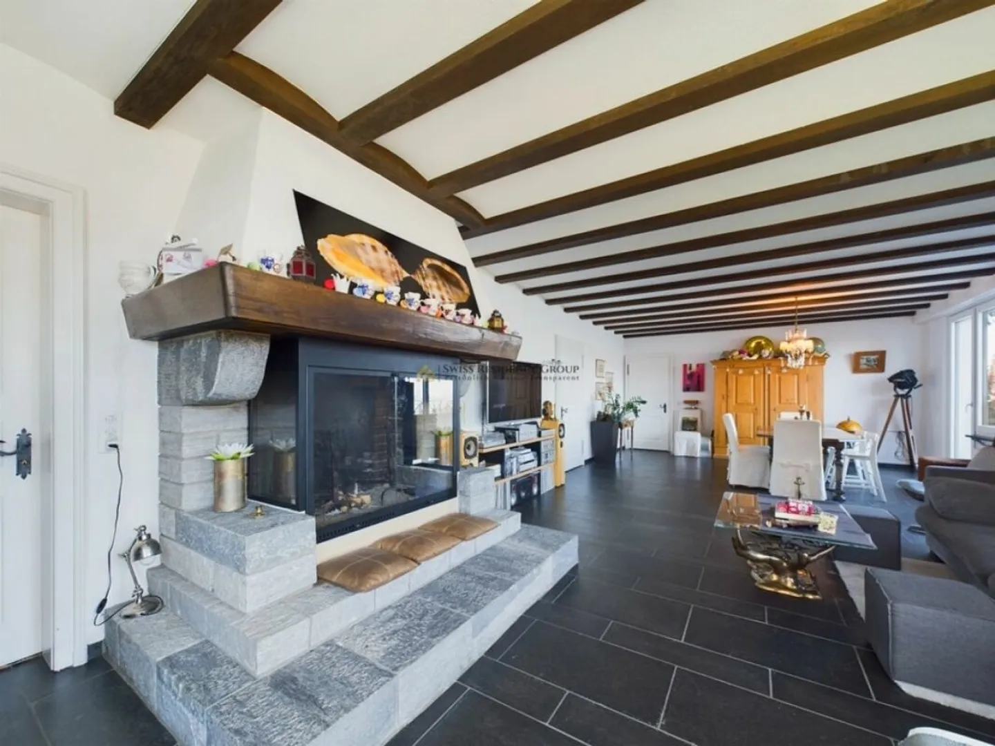 Villa esclusiva con vista lago, piscina e molta privacy - Foto 8 di 13