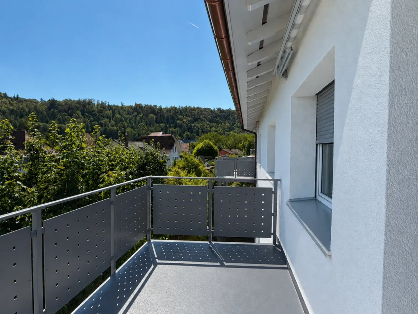 Appartamento luminoso di 3,5 stanze con balcone soleggiato in una posizione tranquilla - Foto 10 di 10