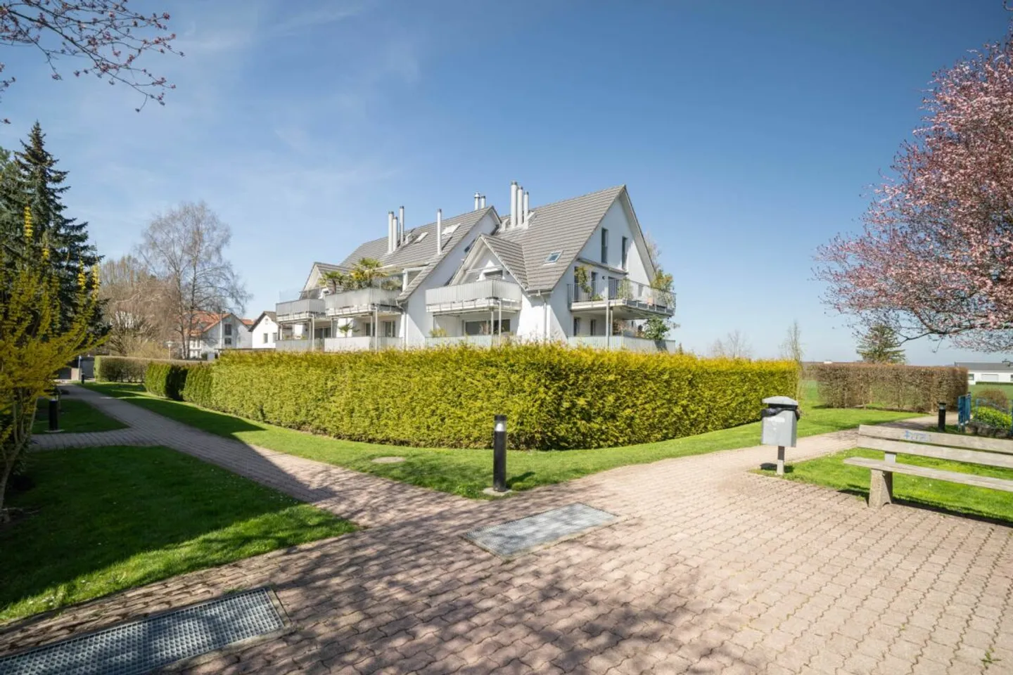 Close to the city and quiet - charming 3 1/2 room apartment - Photo 8 of 8