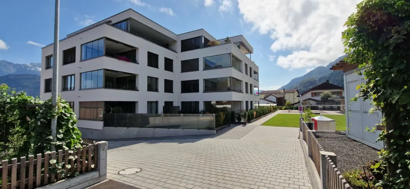 Condominium exclusif de 4½ pièces avec "Swim-Spa" dans un emplacement privilégié - Photo 8 sur 9