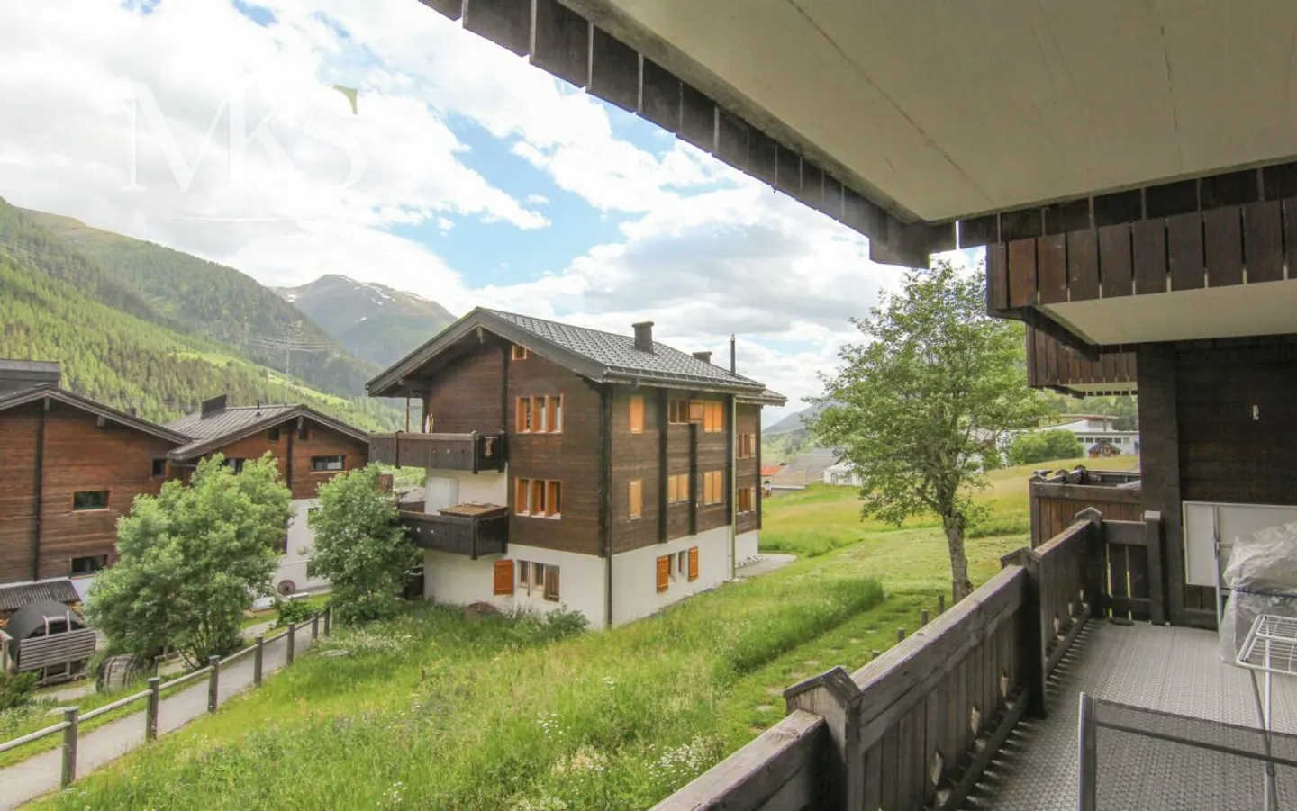 Sunny 2.5 Room Apartment in Goms with Wonderful View - Photo 4 of 13
