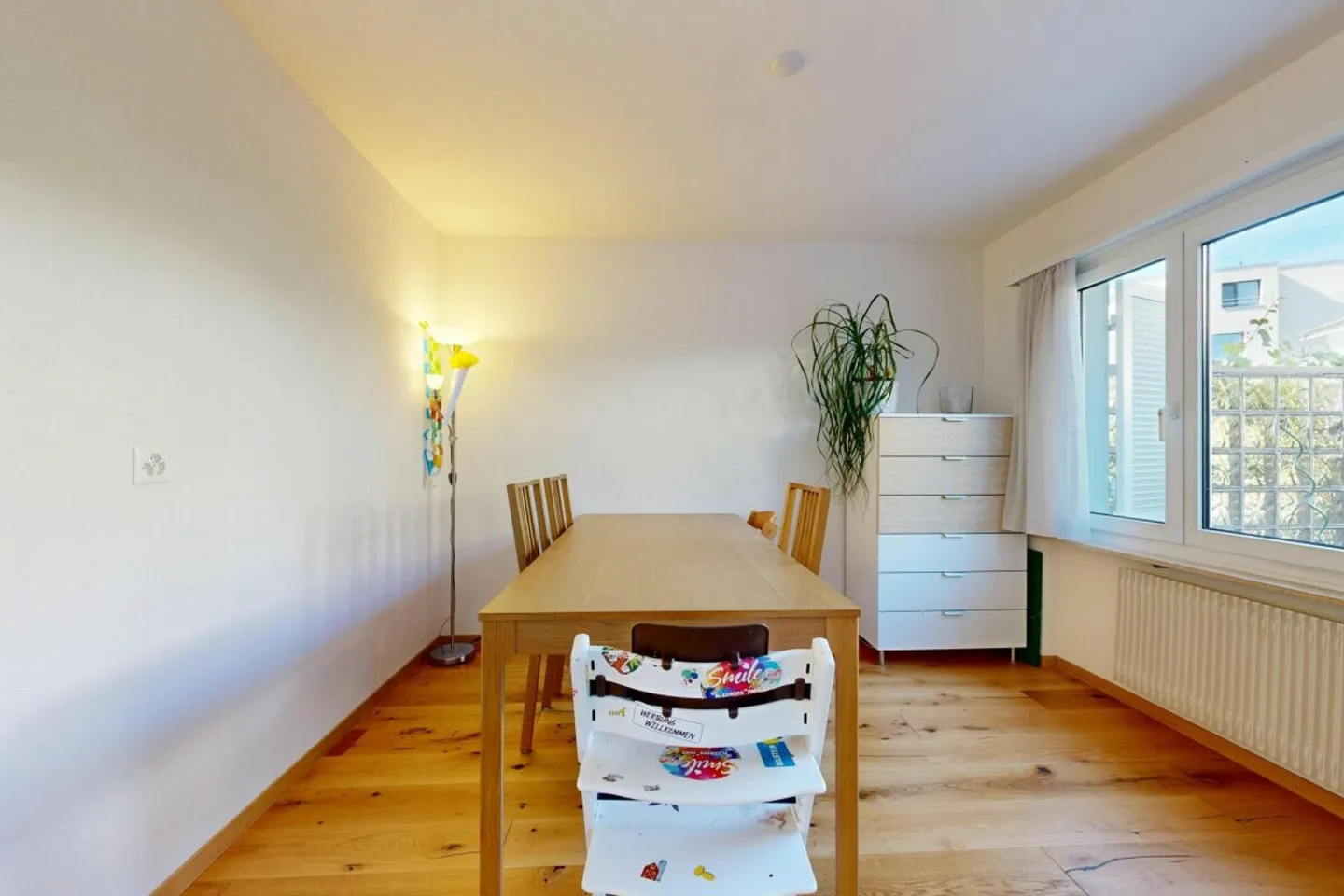 Attraktives 4.5-Zimmer-Einfamilienhaus mit Garage, Balkon und Garten in Reinach - Photo 11 of 13