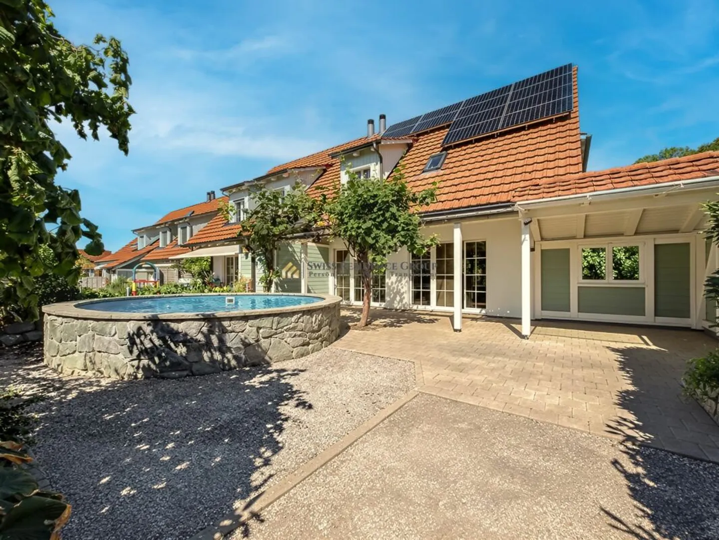 Una casa con carattere - 5,5 stanze, piscina, forno per la pizza e alta qualità della vita - Foto 1 di 13